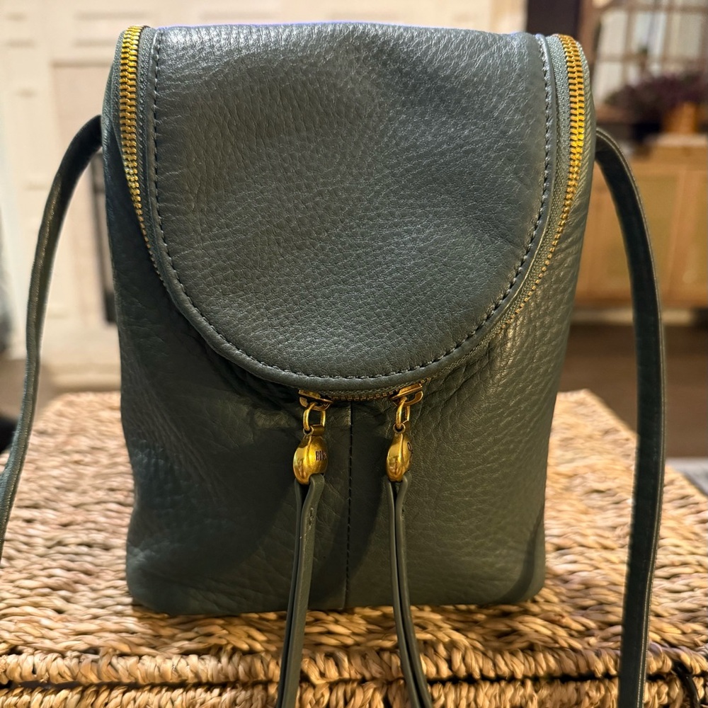 Hobo’s Best Selling Fern Crossbody. EC!